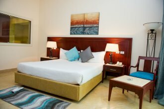 Фото Swiss Inn Pyramids Golf Resort