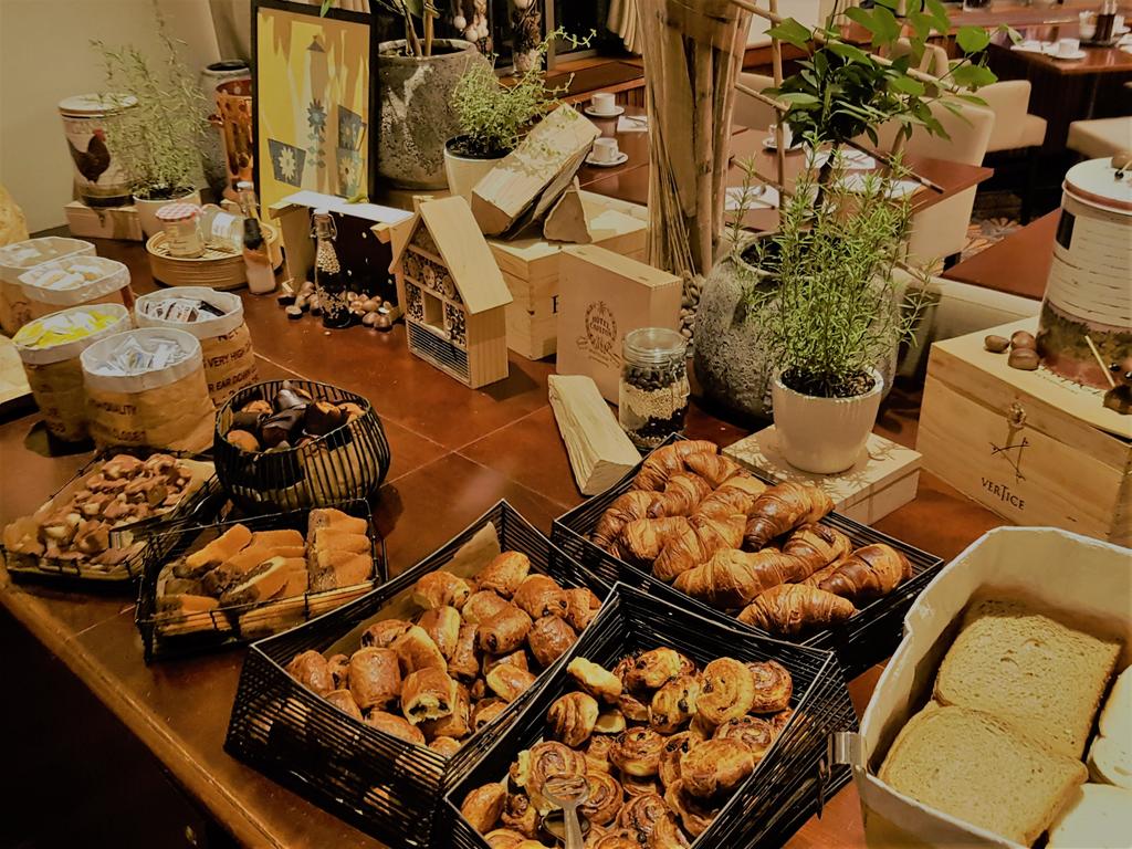 Фото Radisson Blu Carlton Hotel, Bratislava