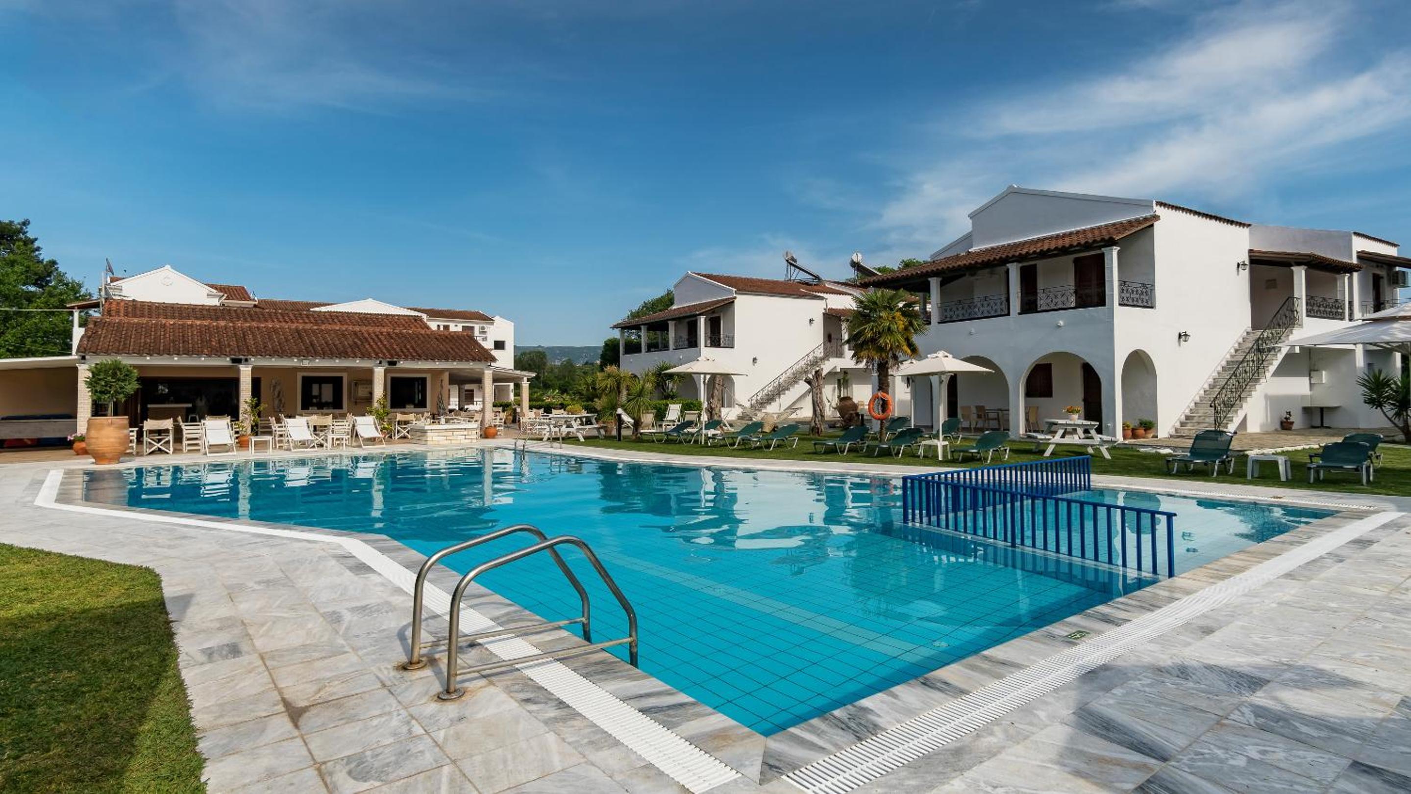 Фото Goudelis Apartments