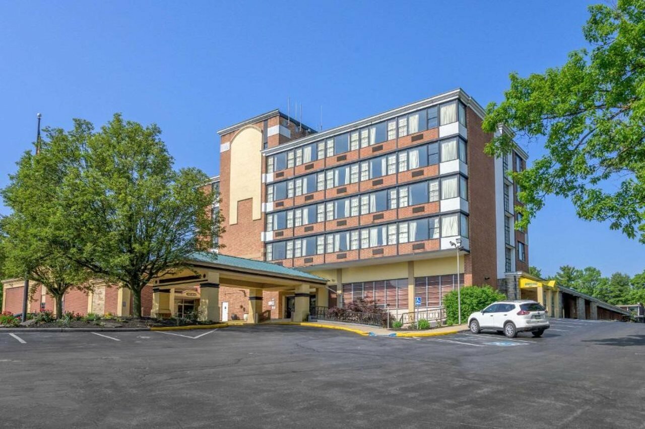 Фото Days Inn & Suites by Wyndham Lebanon Pa