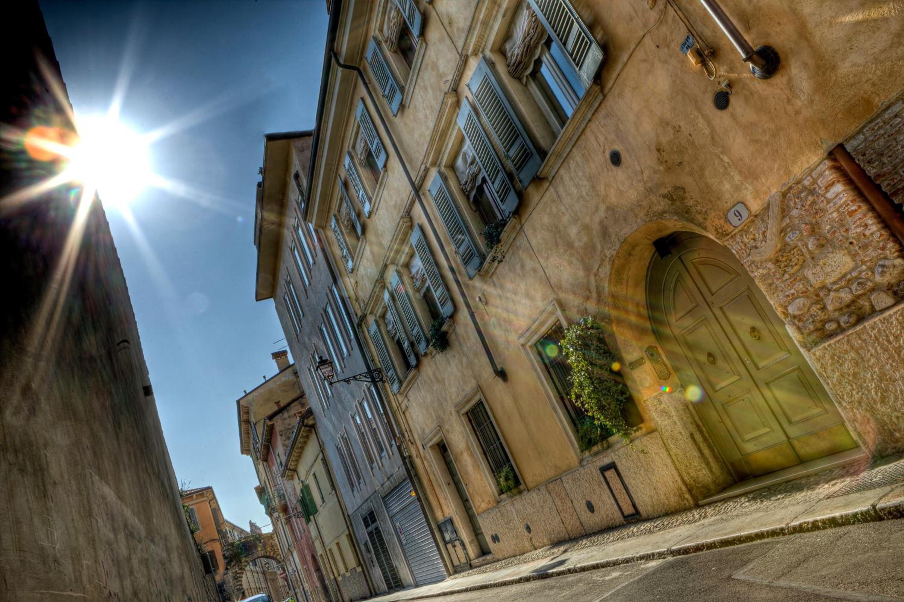 Фото Il Vicolo Aparthotel Verona