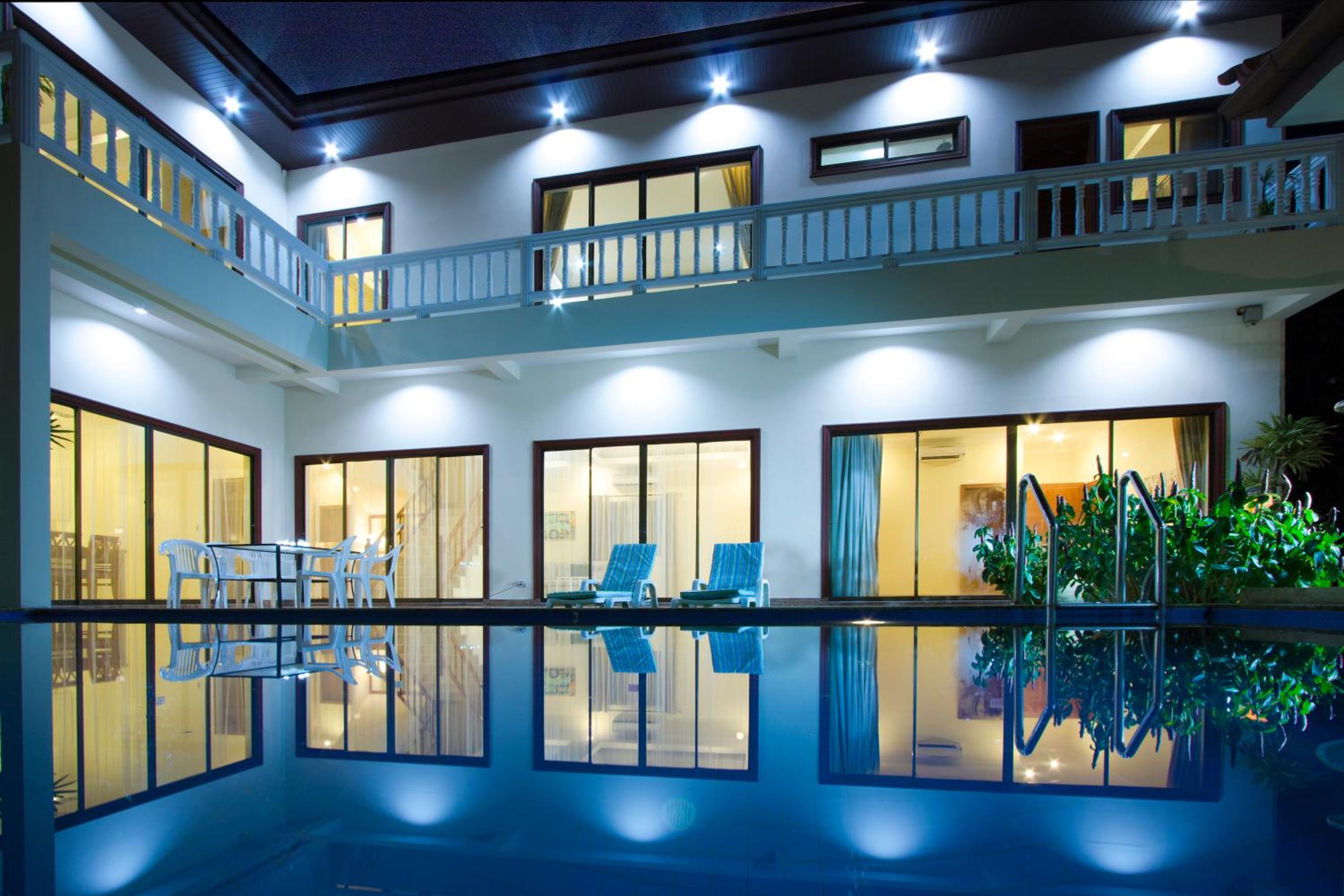 Фото Avoca Pool Villas