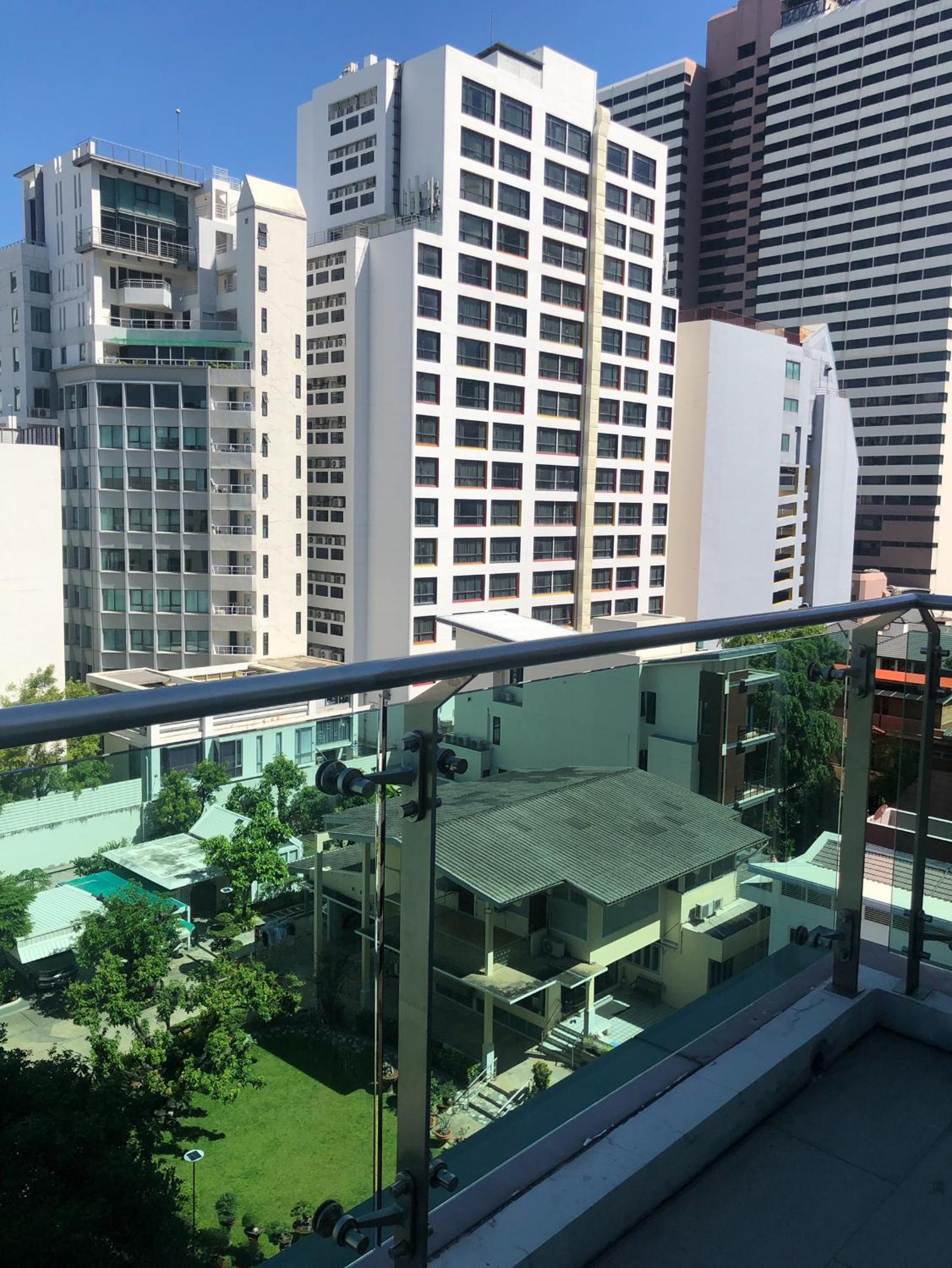 Фото Dazzle Residence