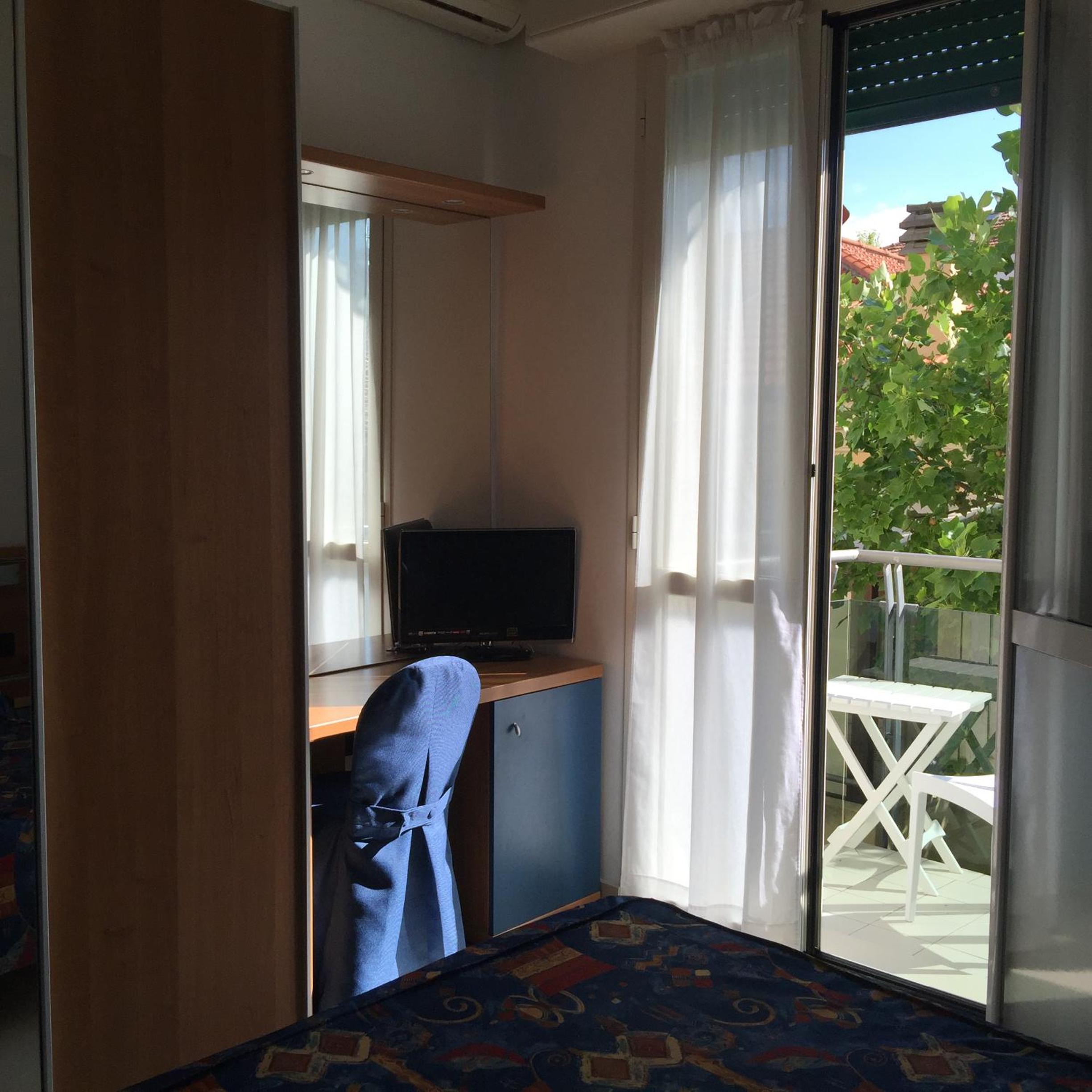 Фото Hotel Athena