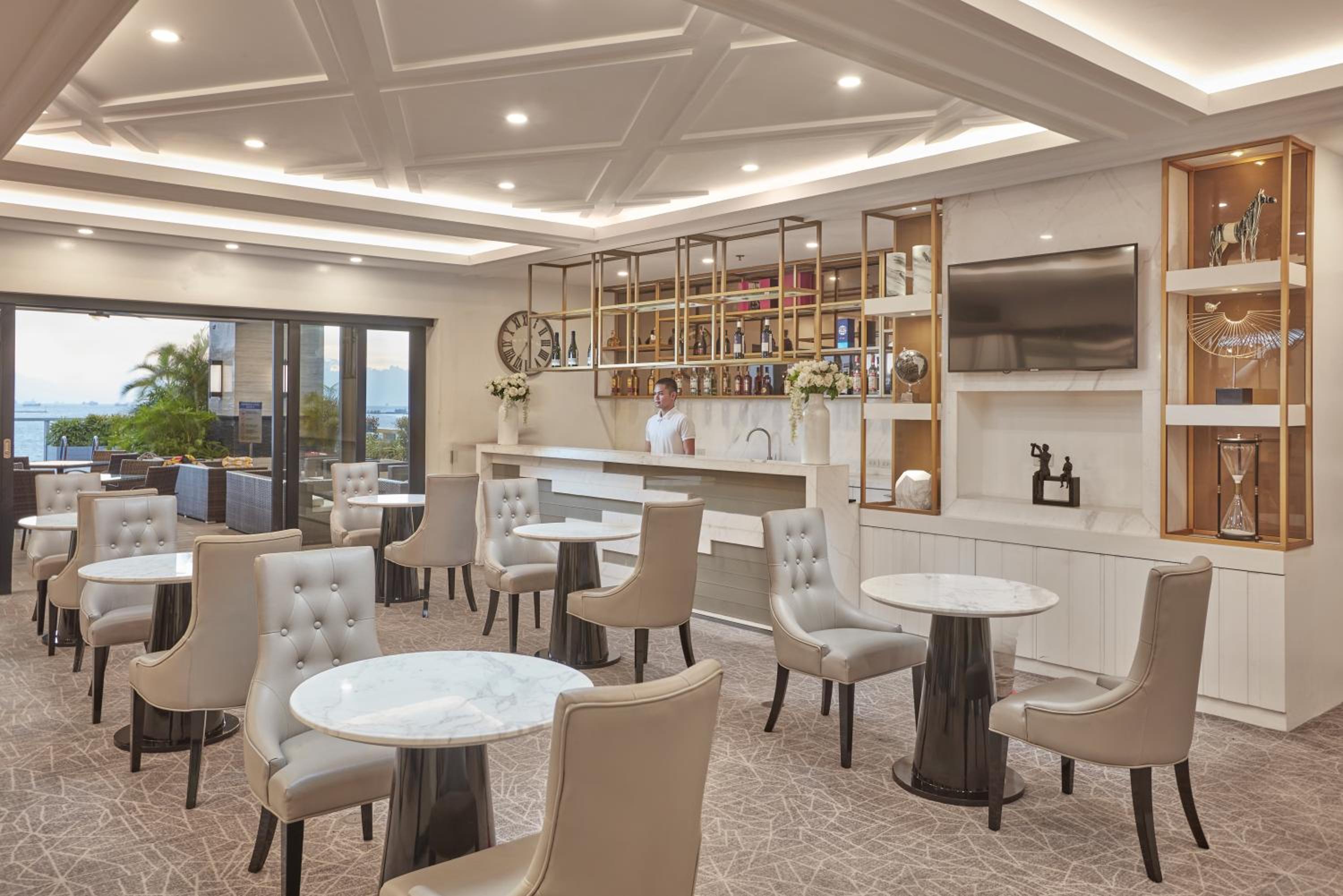 Фото Rizal Park Hotel