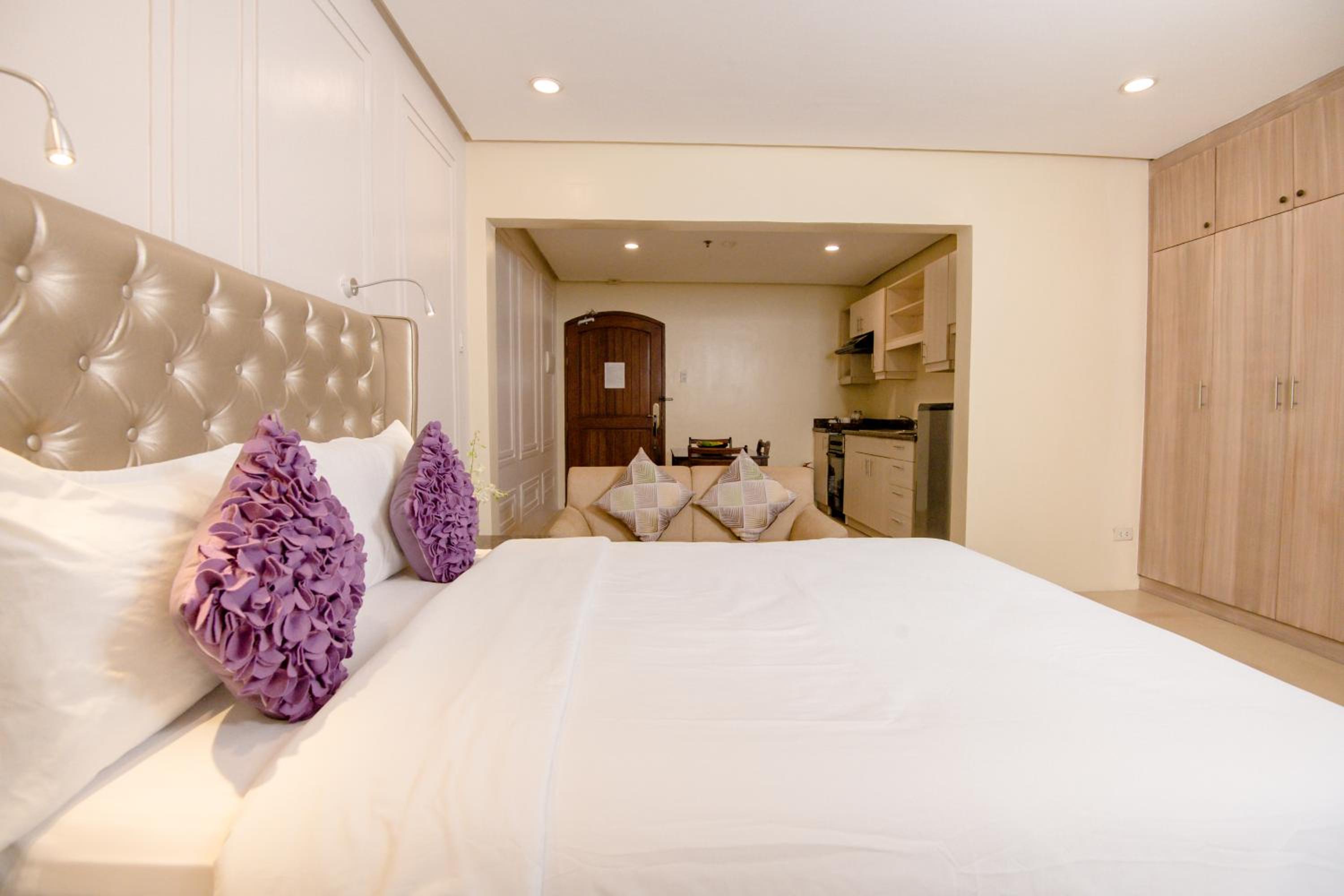 Фото Sta. Barbara Residence Hotel