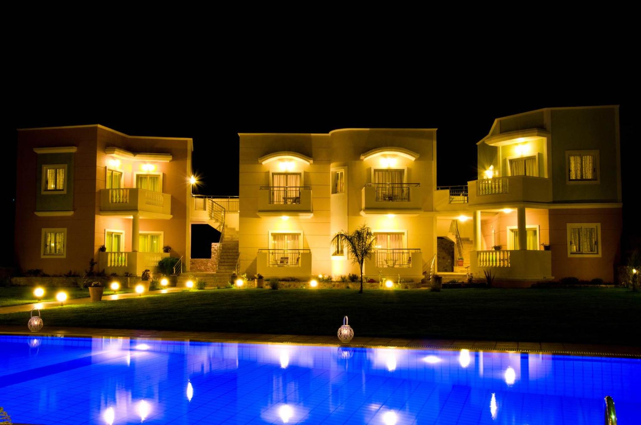 Фото Sarpidon Apartments