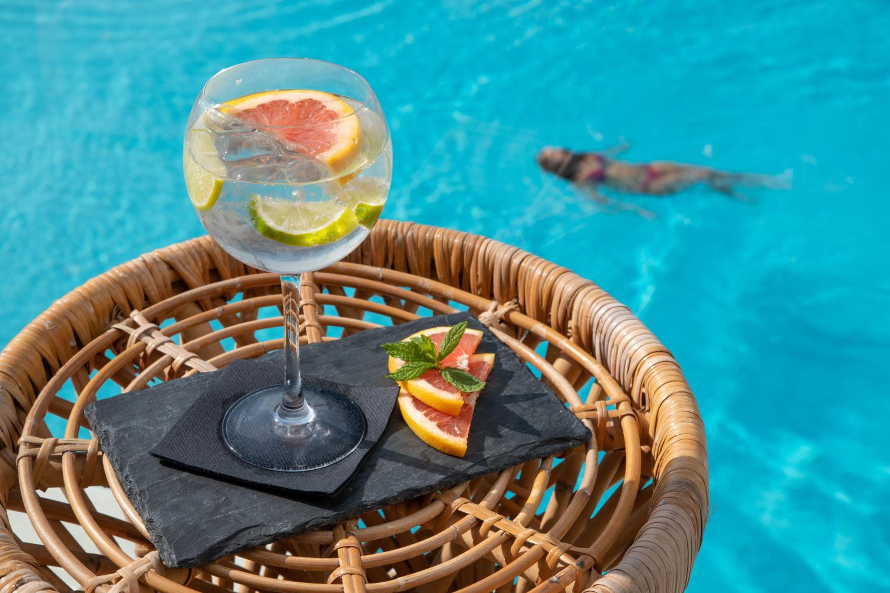 Фото Blue Sky City Beach Hotel