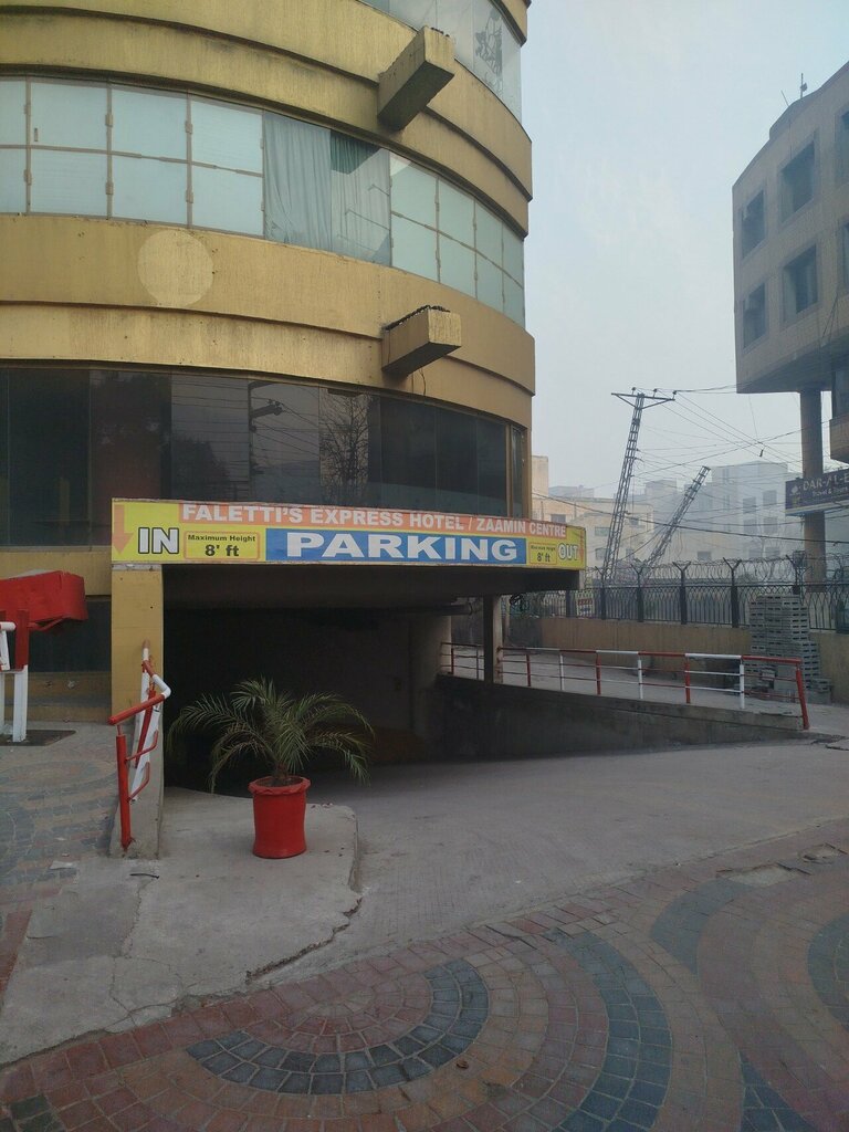 Parking zone Parking, Lahore, photo