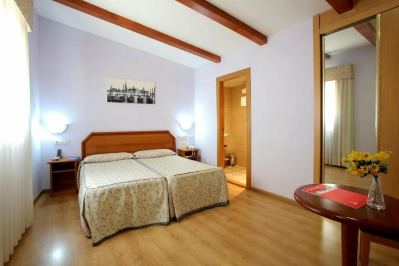 Фото Hotel Hispania