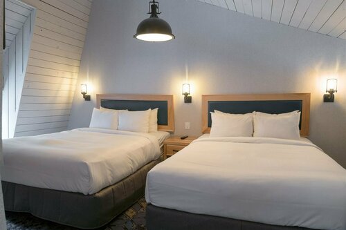 Гостиница Tunnel Mountain Resort в Банффе