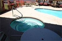 Фото Travelers Inn