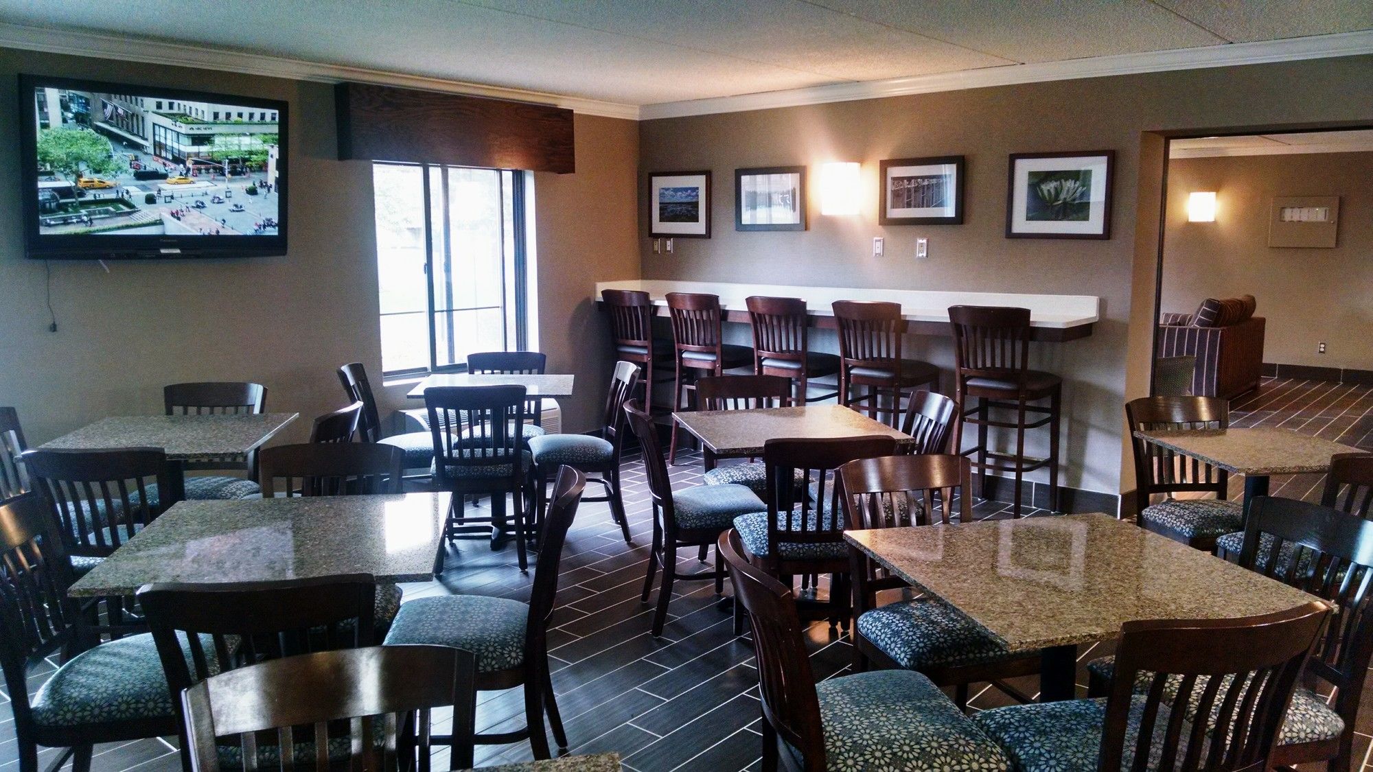 Фото Holiday Inn Express Plattsburgh, an Ihg Hotel