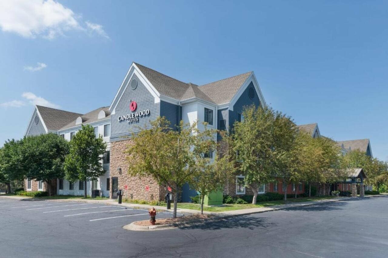 Фото Candlewood Suites Eagan Arpt South - Mall Area, an Ihg Hotel