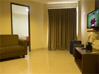 Фото The Gloria Suites Jakarta