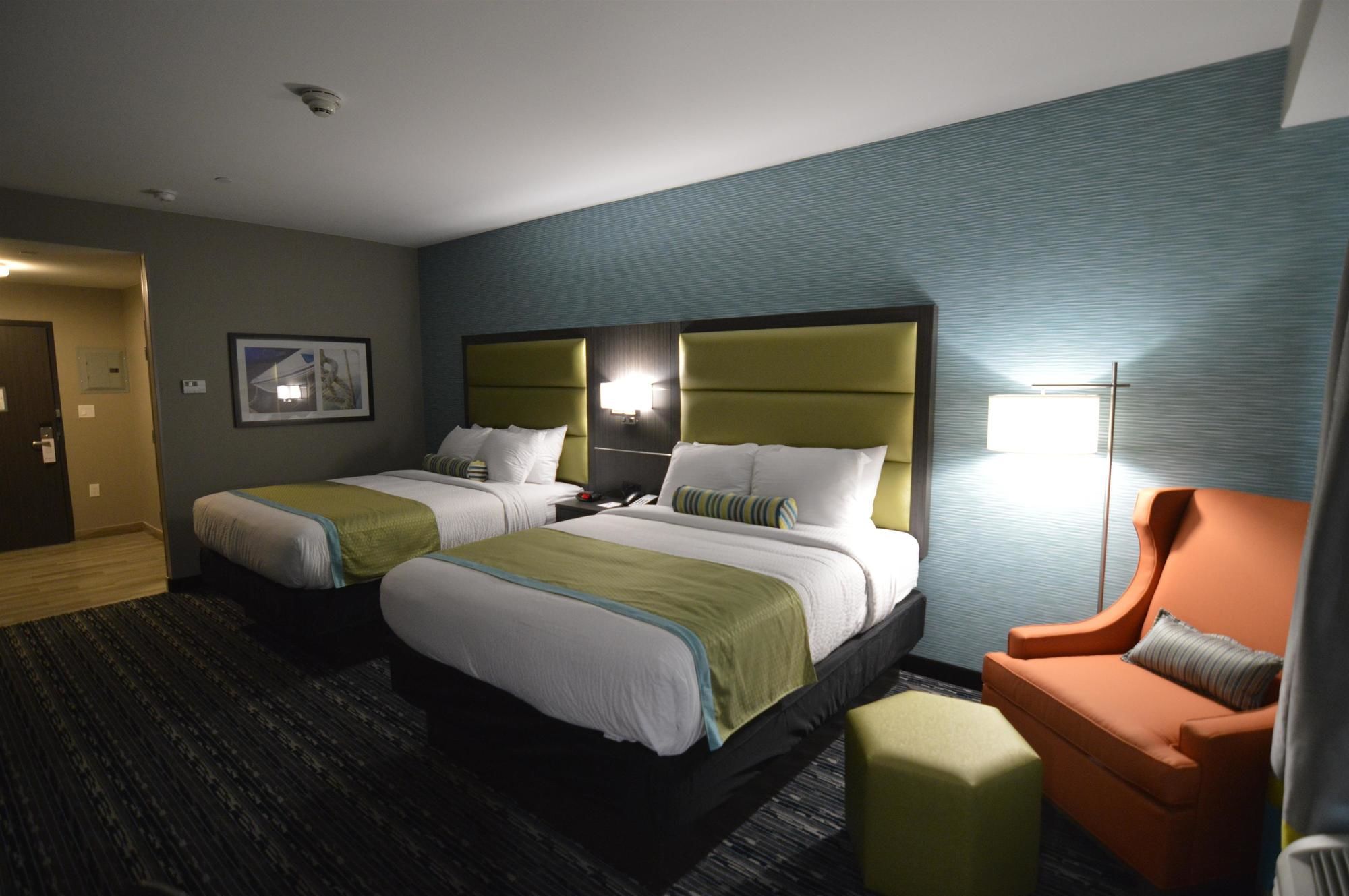 Фото отеля 2