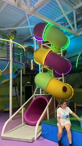 Туси Джуси (11-y pereulok, 38), entertainment center