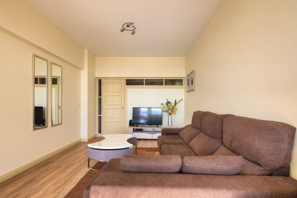 Фото Old Town Apartment