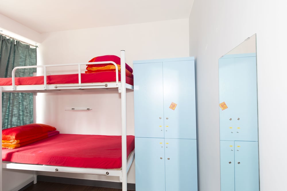 Фото Check Inn HK