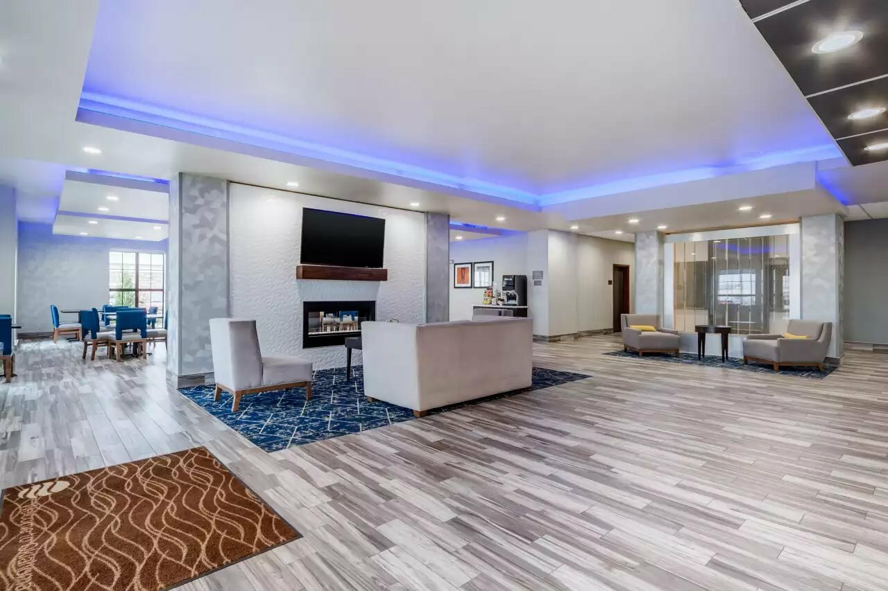 Фото Comfort Inn & Suites Oklahoma City South I-35