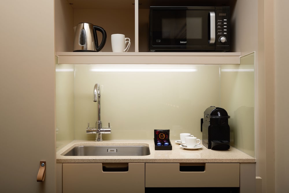 Фото The Resident Victoria