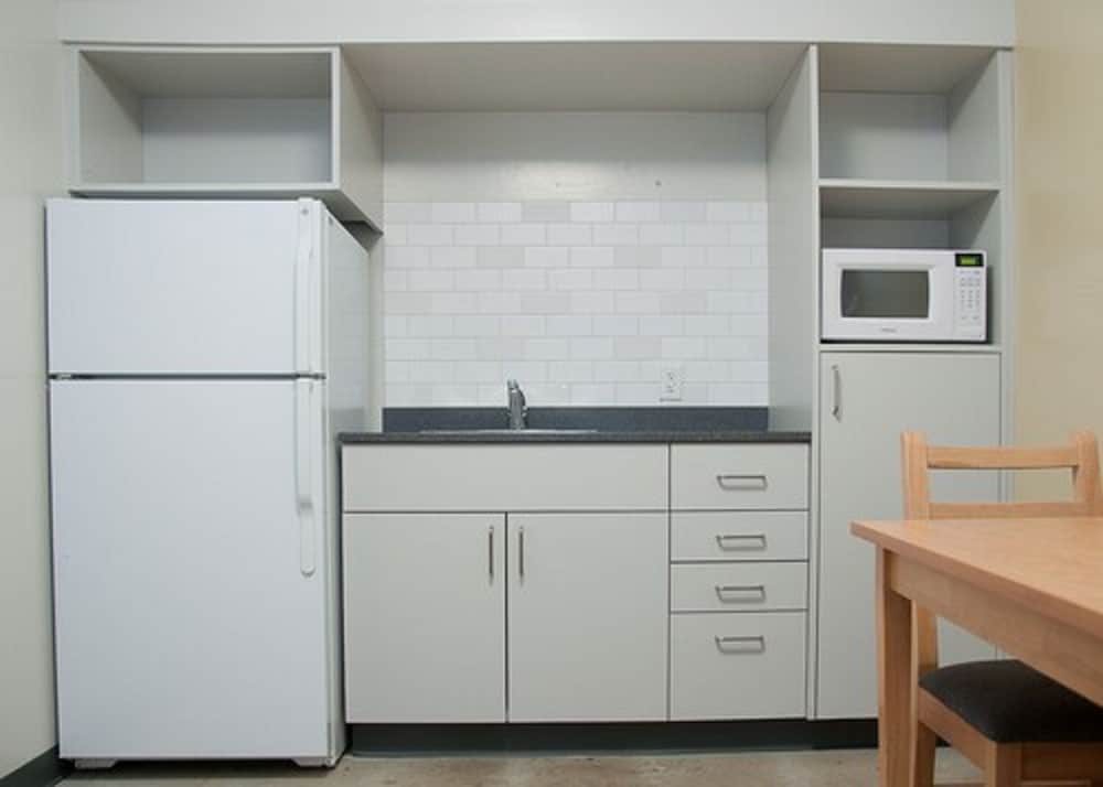 Фото Humber College Lakeshore Campus Residence