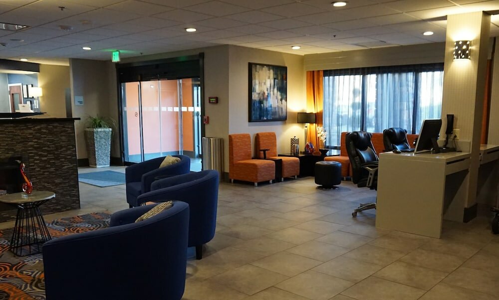 Фото Holiday Inn Express & Suites Nashville Southeast - Antioch, an Ihg Hotel
