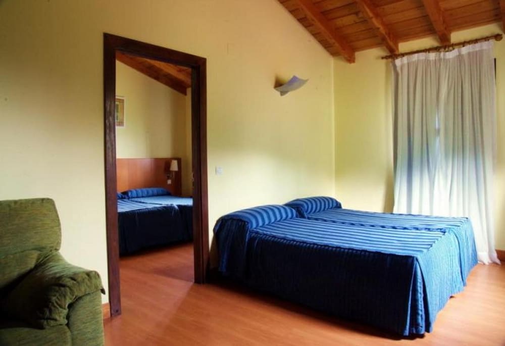 Фото Hotel Ibaigune