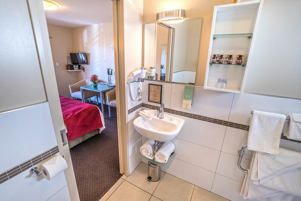 Фото 162 Kings of Riccarton Motel