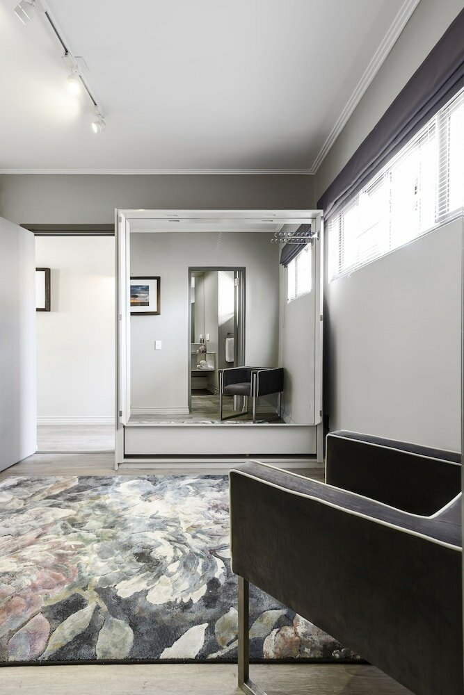 Фото The Hyde All-Suite Hotel