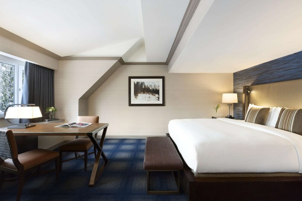 Фото Fairmont Chateau Whistler