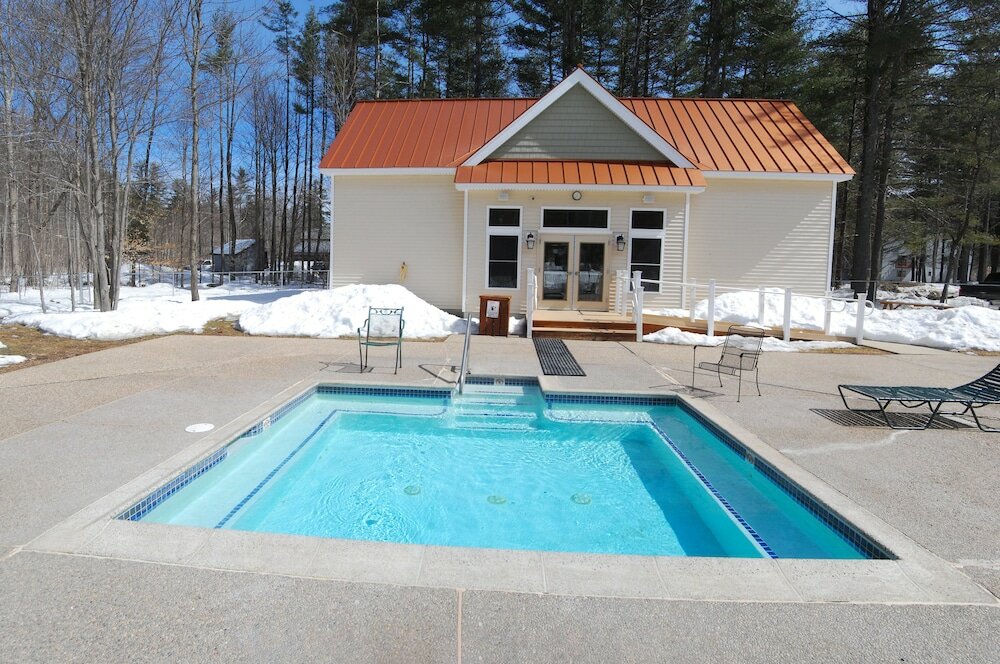 Фото Attitash Mountain Village