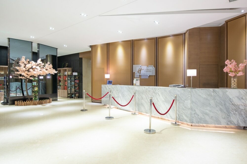 Фото Holiday Inn Express Chengdu West Gate