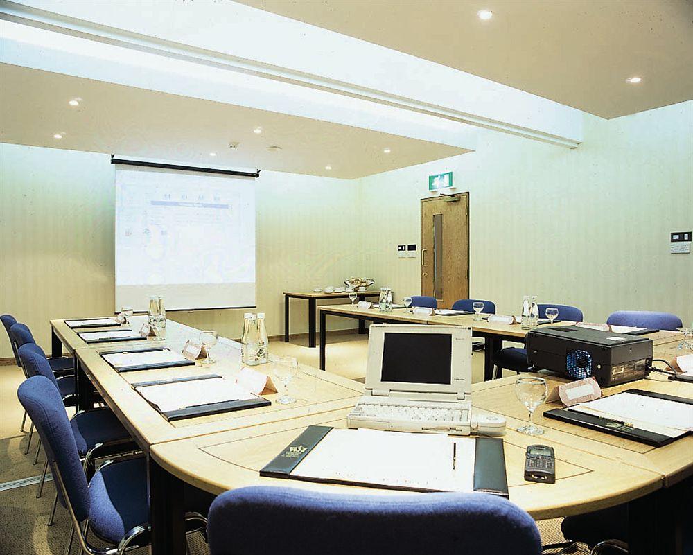 Фото Wellington Park Hotel