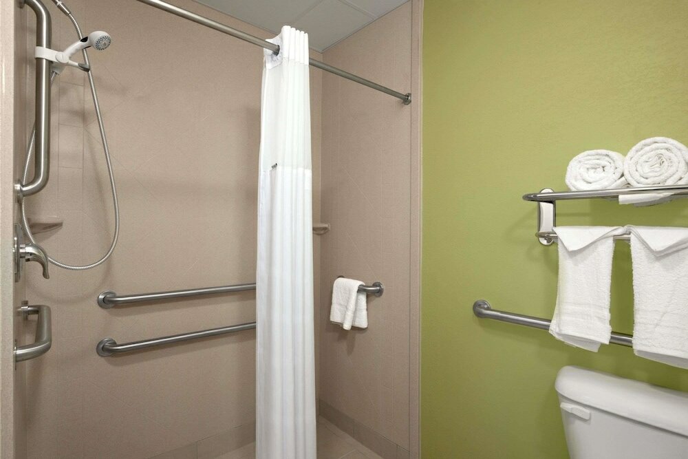 Фото Quality Inn & Suites Glenmont - Albany South