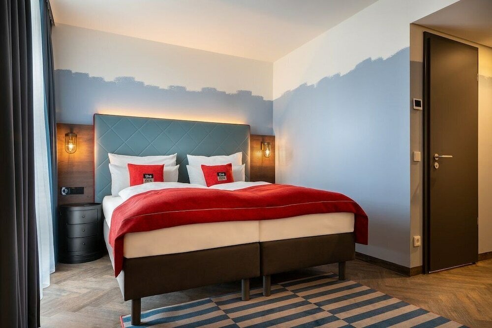 Фото Holiday Inn - the niu, Keg Hamburg Ost