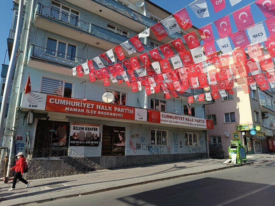 أحزاب سياسية Cumhuriyet Halk Partisi Mamak Ilce Baskanligi ، أنقرة، صورة