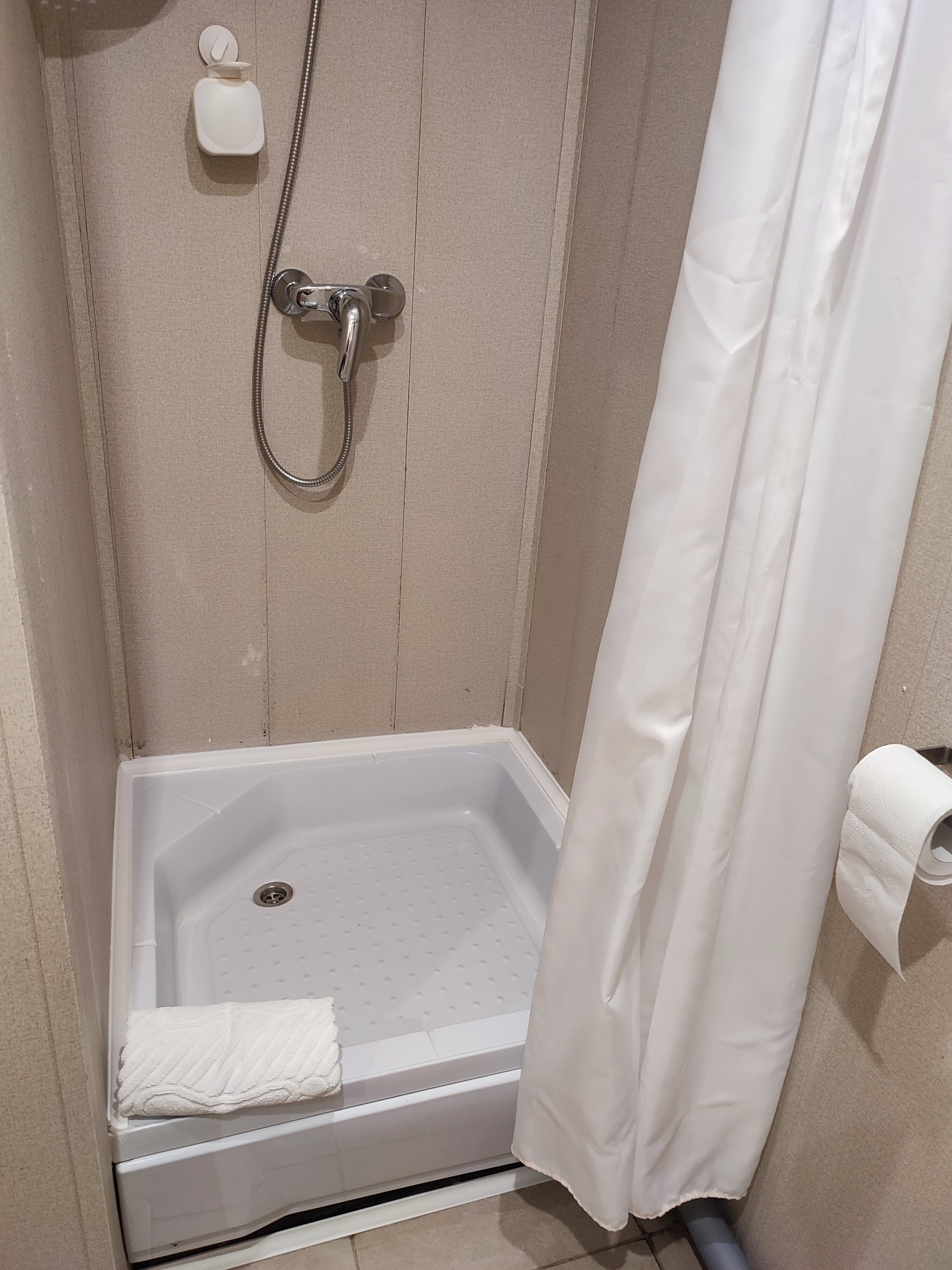 Фото Академик