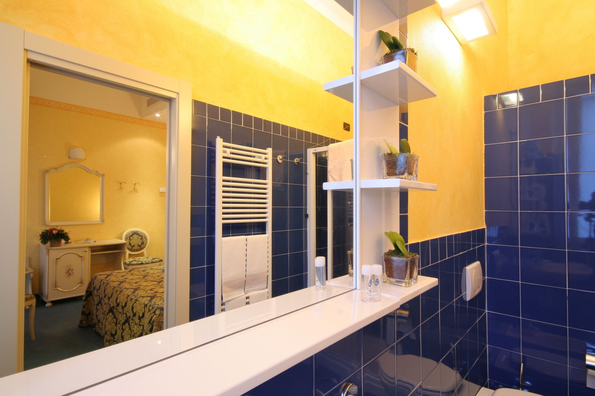 Фото Hotel Promessi Sposi