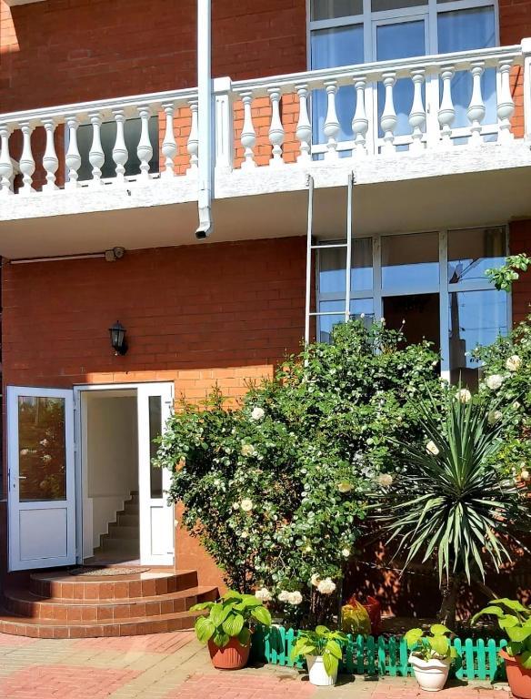 Фото Гостевой дом на Садовой 62