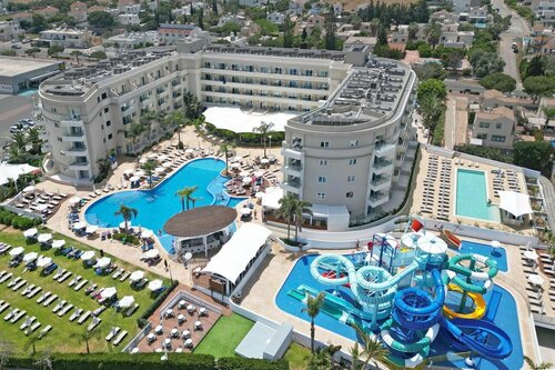 Апартаменты Sunrise Oasis Hotel & Waterpark в Протарасе
