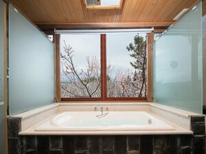 Гостиница Merry Inn Lijiang