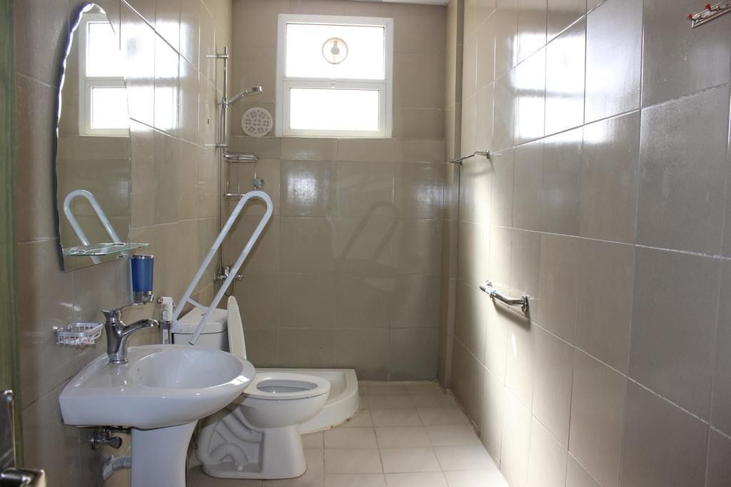 Фото Al Amoria Furnished Apartments 3