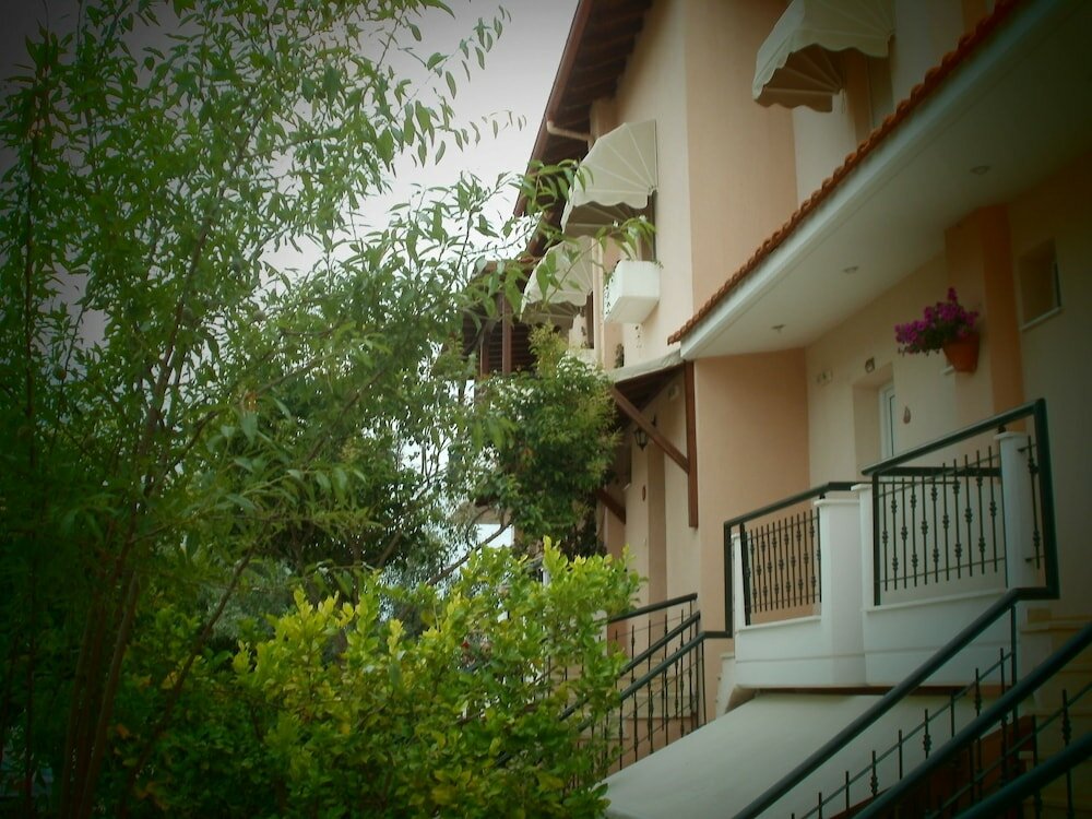 Фото Phyllis Maisonettes