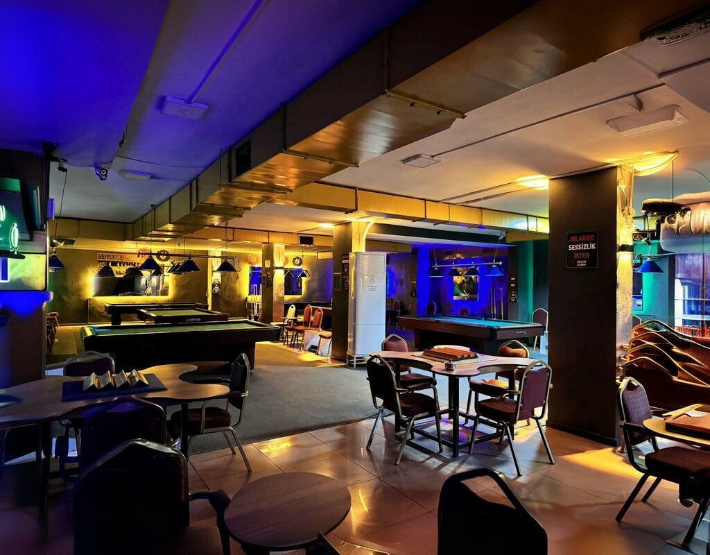 Billiard hall Tunc Billiards, Batman, photo