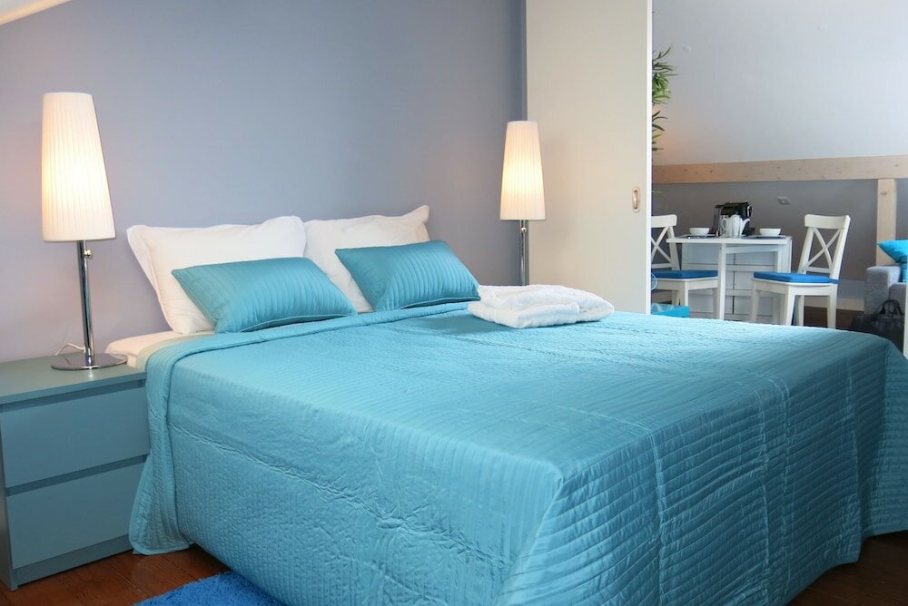 Фото Lisbon Colours Bairro Alto Apartments