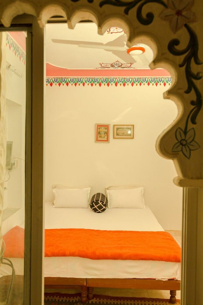 Фото Hotel Hanuman Ghat