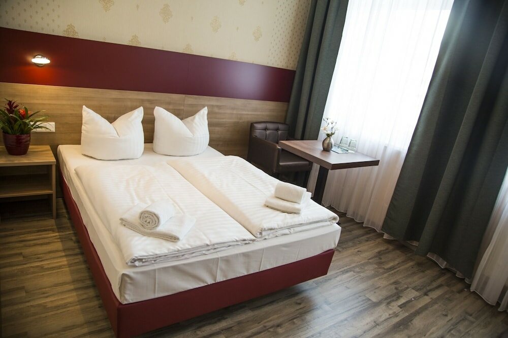 Фото Alexander Business Hotel