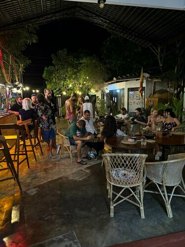 Bar, pub Kaiff, Weligama, photo