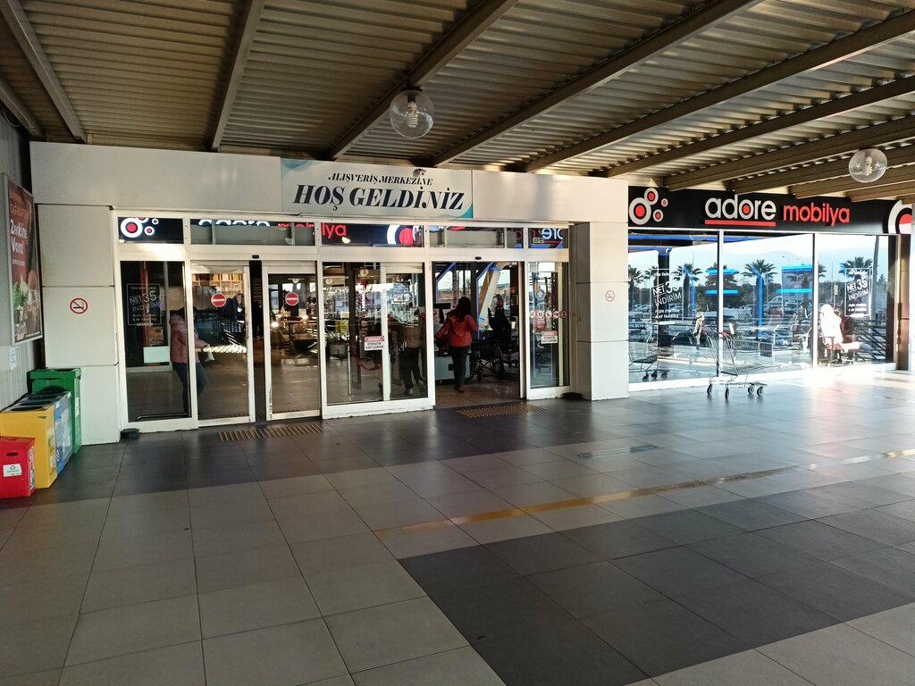 Items for mobile phones Accessory Center, Izmir, photo